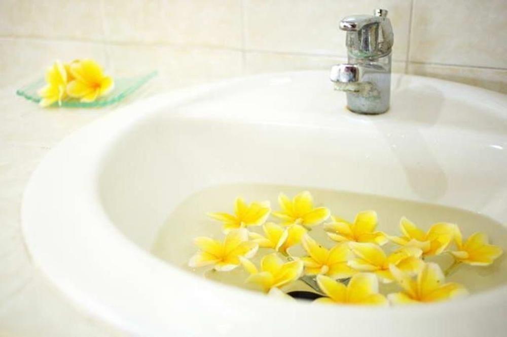 Yuli Bungalows Kuta  Ngoại thất bức ảnh