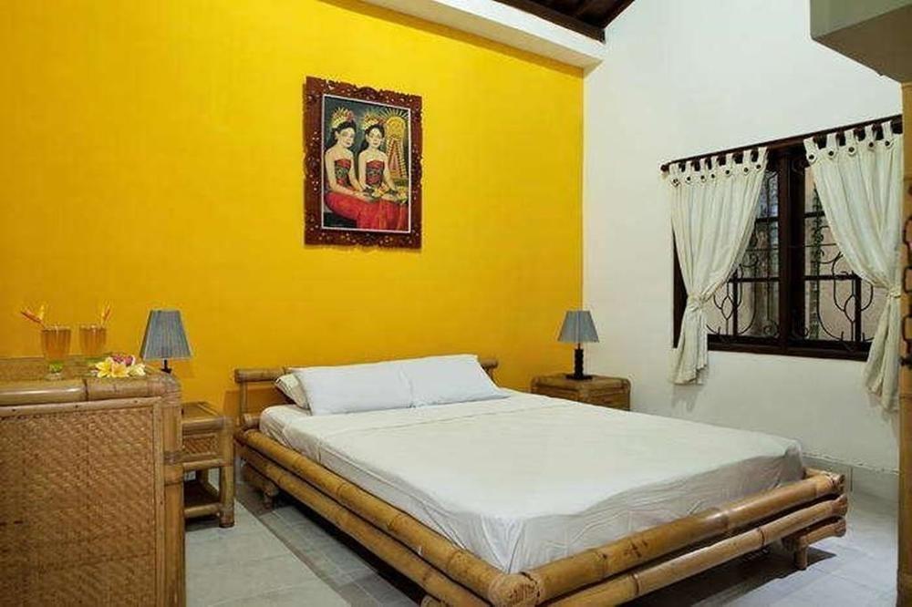 Yuli Bungalows Kuta  Ngoại thất bức ảnh