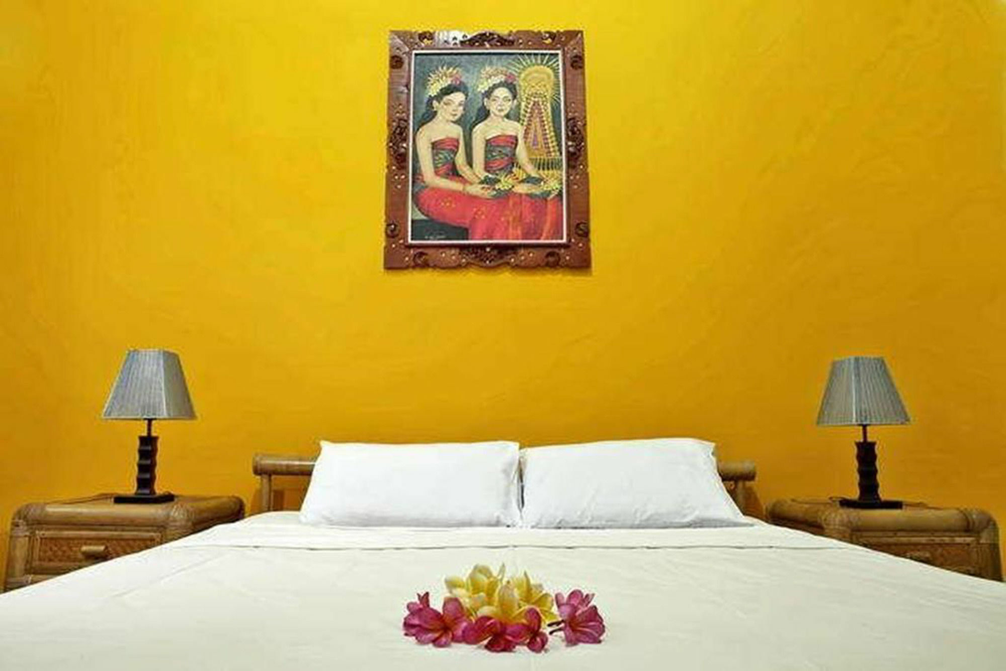 Yuli Bungalows Kuta  Ngoại thất bức ảnh