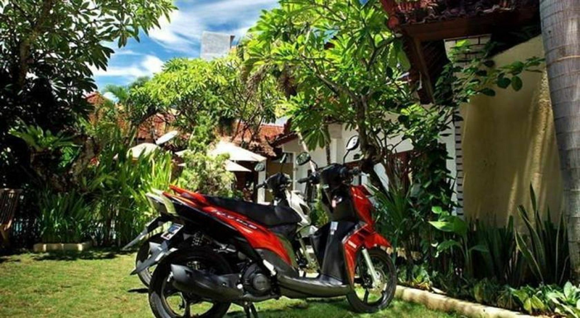 Yuli Bungalows Kuta  Ngoại thất bức ảnh