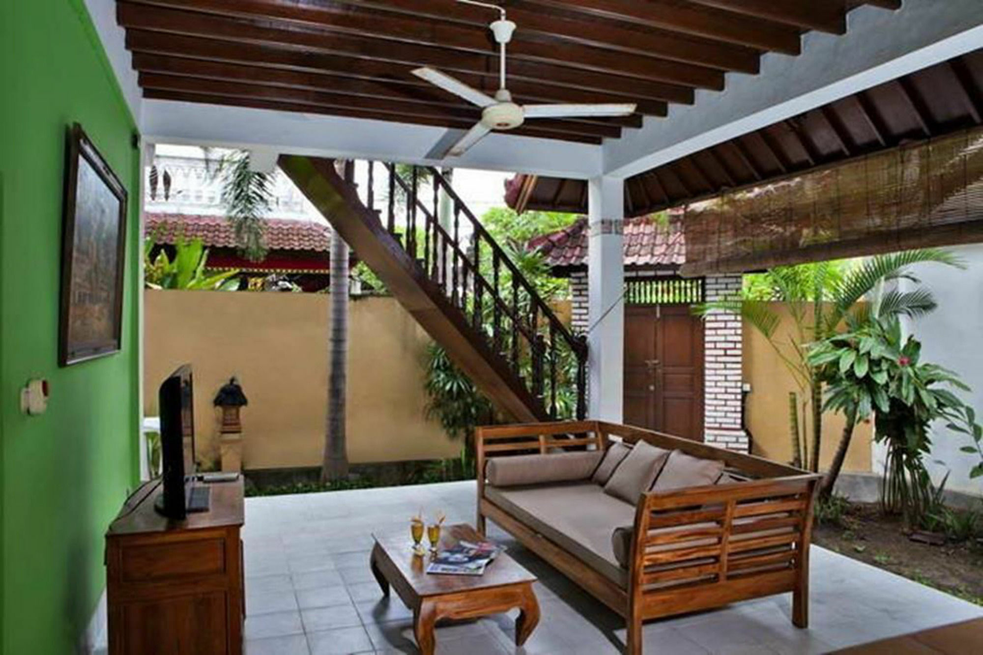 Yuli Bungalows Kuta  Ngoại thất bức ảnh